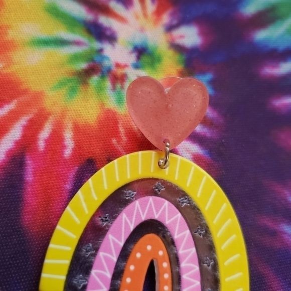 HANDMADE Plastic Acrylic Yellow Pink Orange Heart Boho Rainbow Earrings - Picture 4 of 8